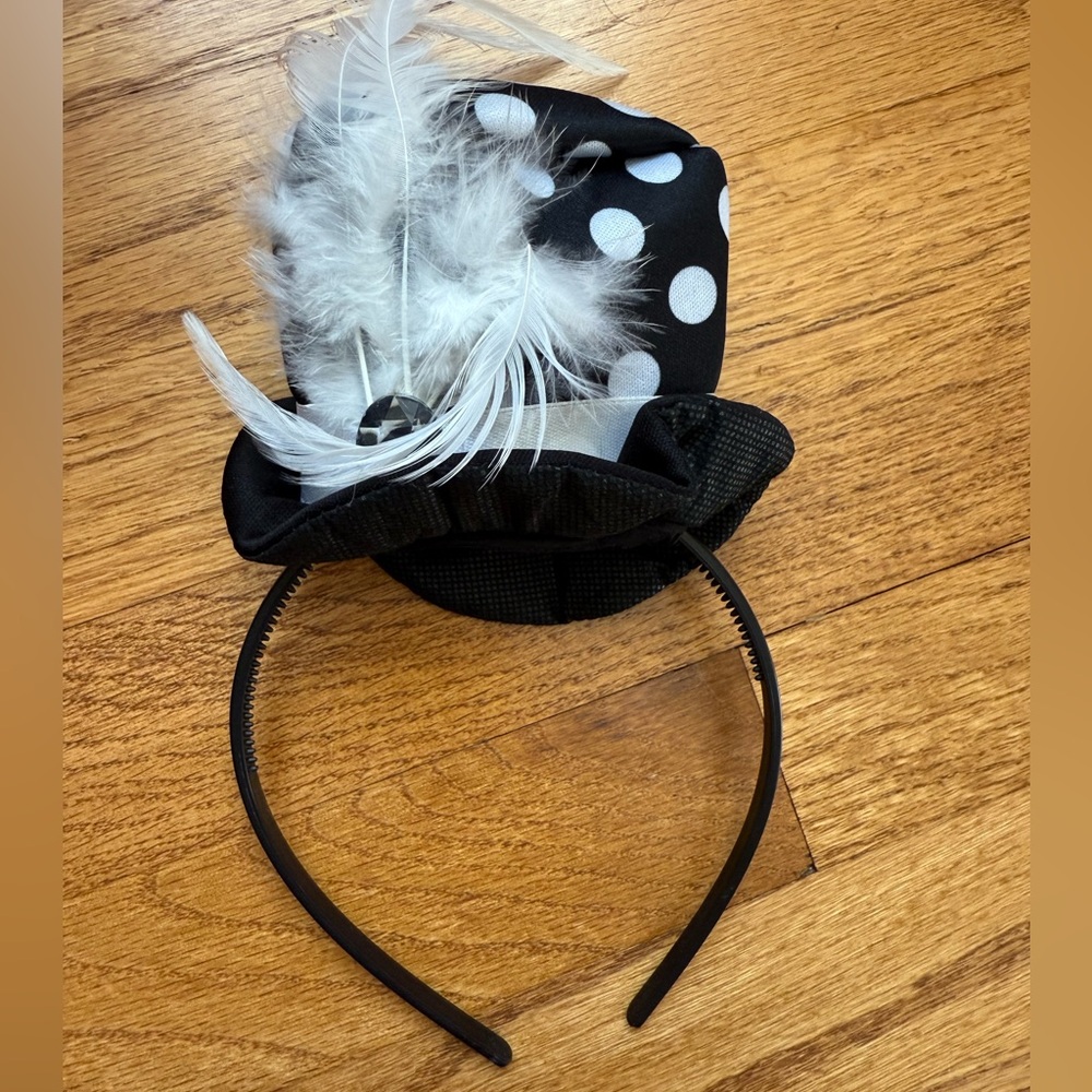 Killer Clown Child Costume, size 8-10, black and white - Picture 13 of 15